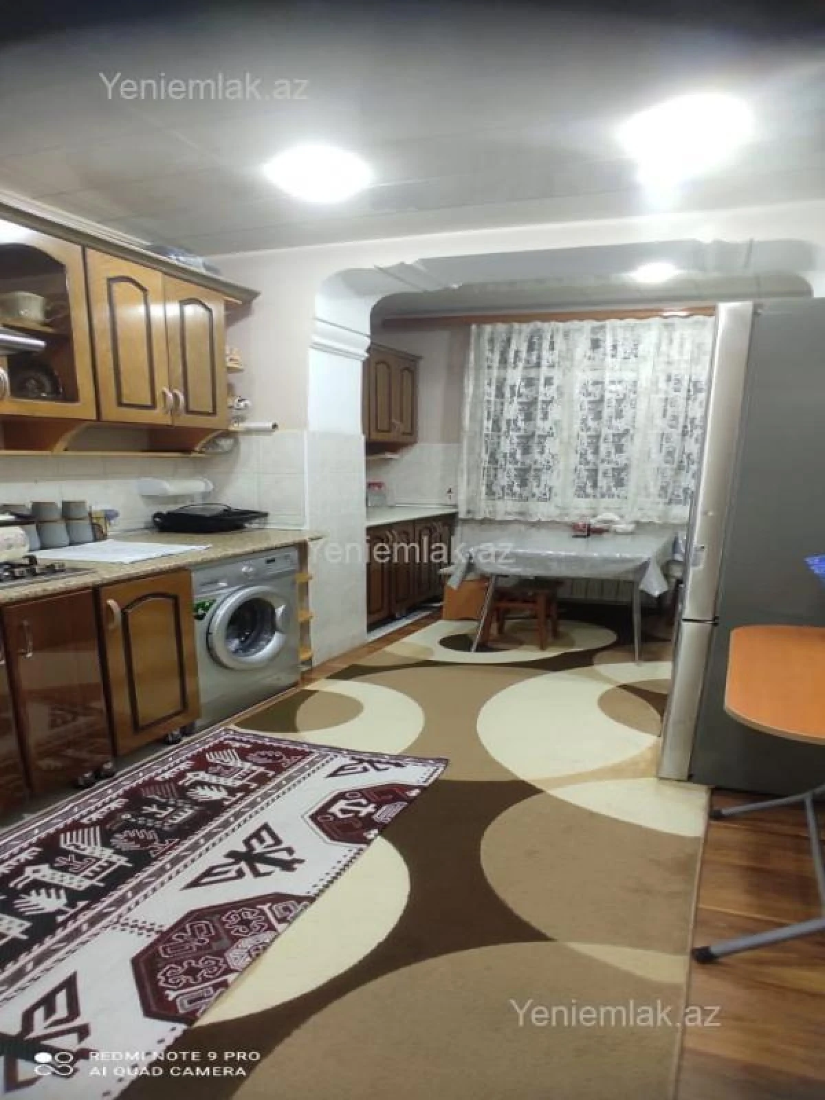 Satılır 4 otaqlı köhnə tikili 105 m²