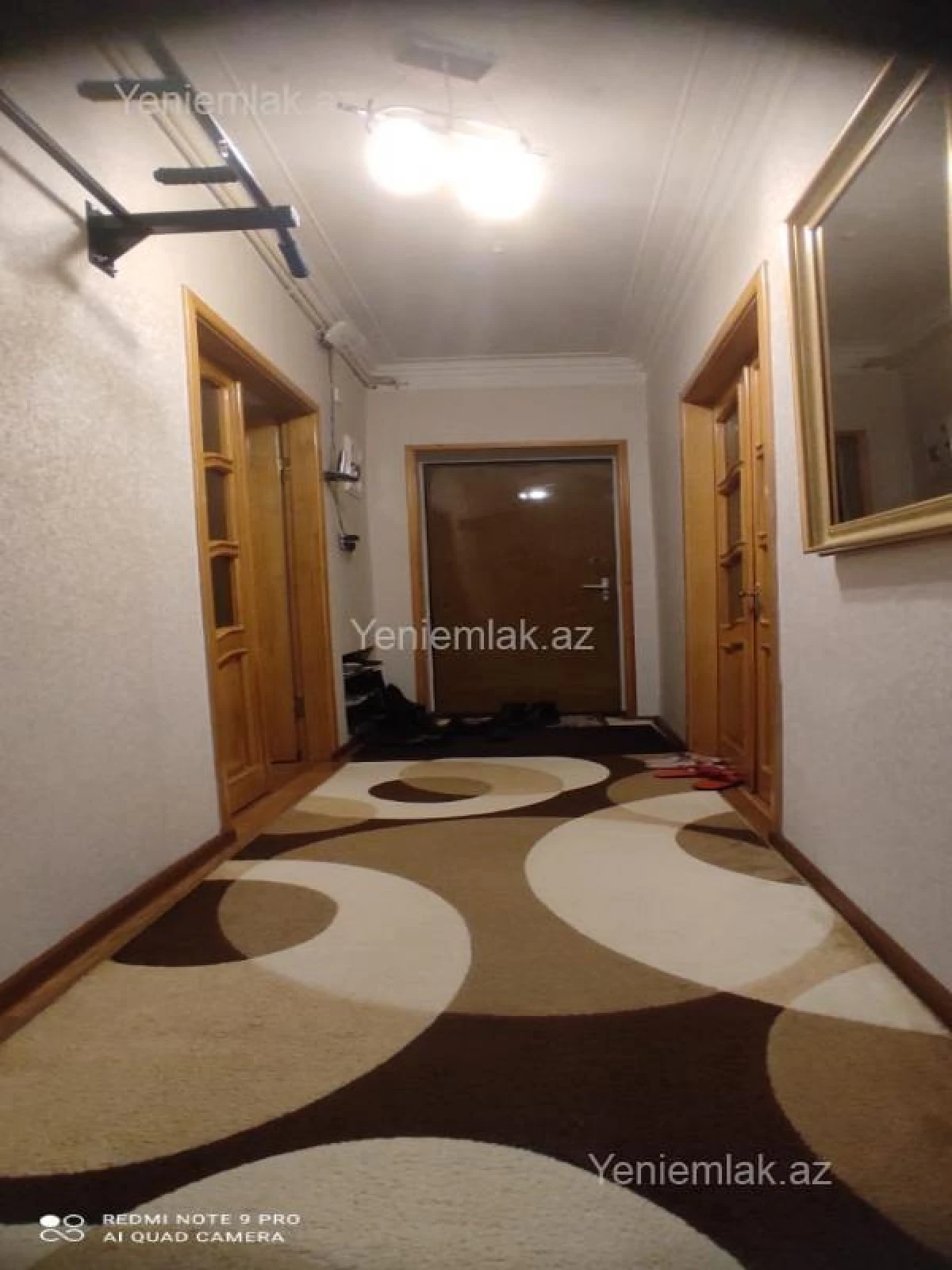 Satılır 4 otaqlı köhnə tikili 105 m²