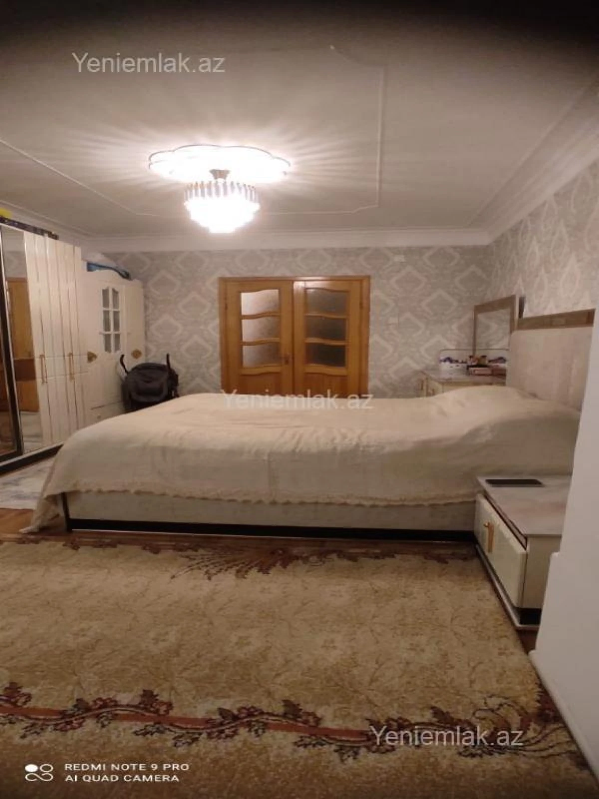 Satılır 4 otaqlı köhnə tikili 105 m²