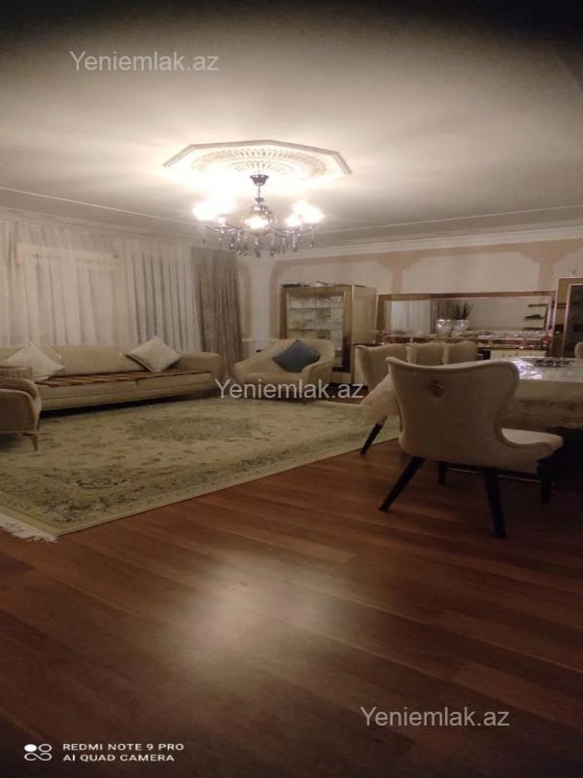 Satılır 4 otaqlı köhnə tikili 105 m²