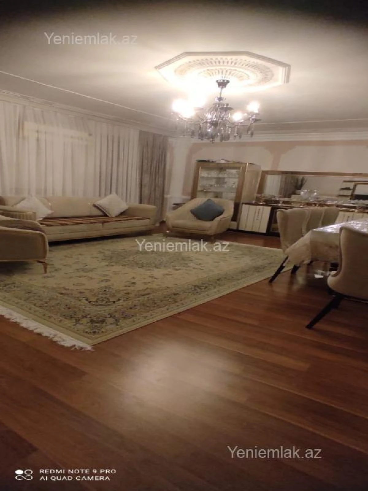 Satılır 4 otaqlı köhnə tikili 105 m²