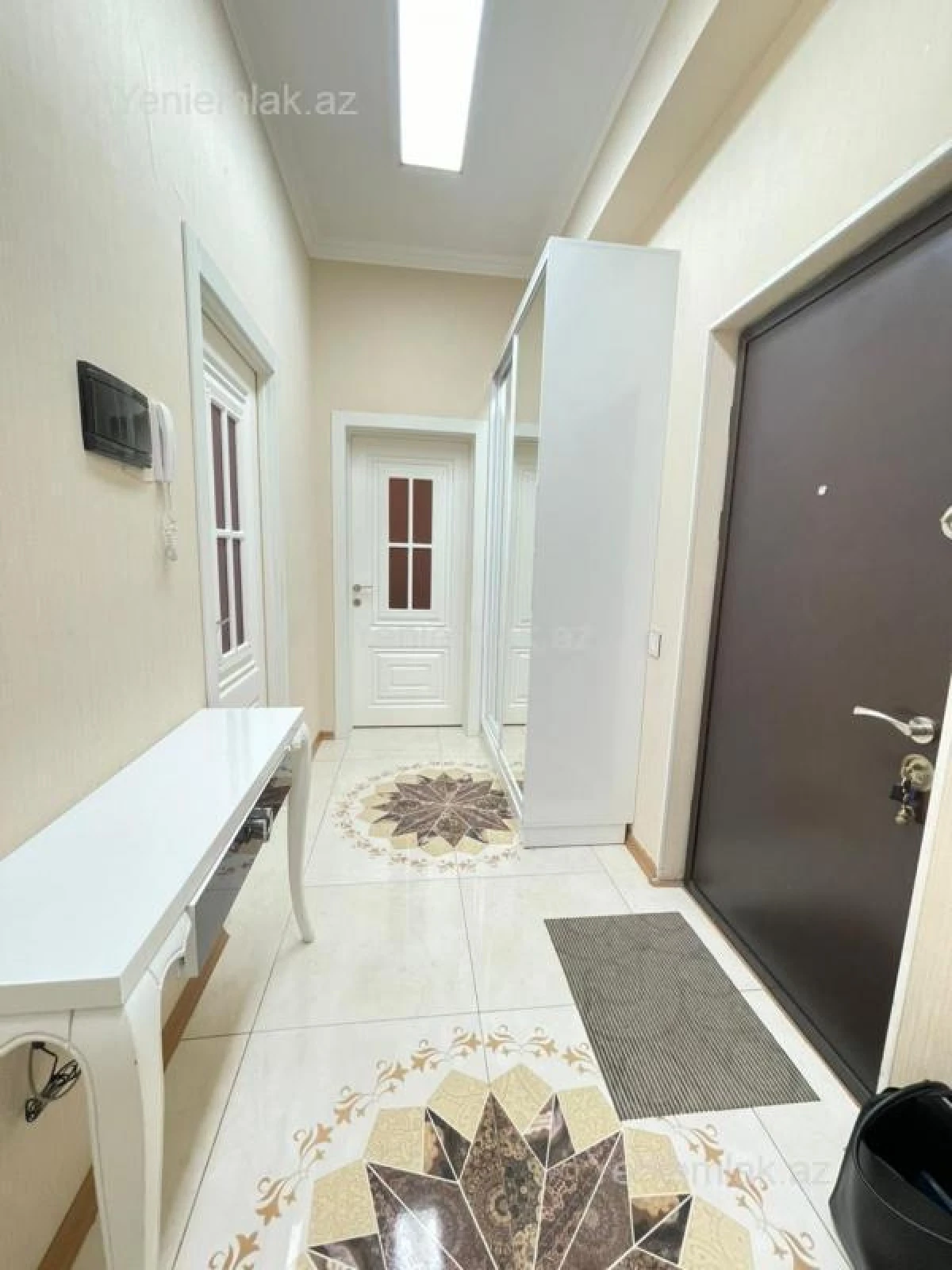 Satılır 2 otaqlı yeni tikili 63 m²