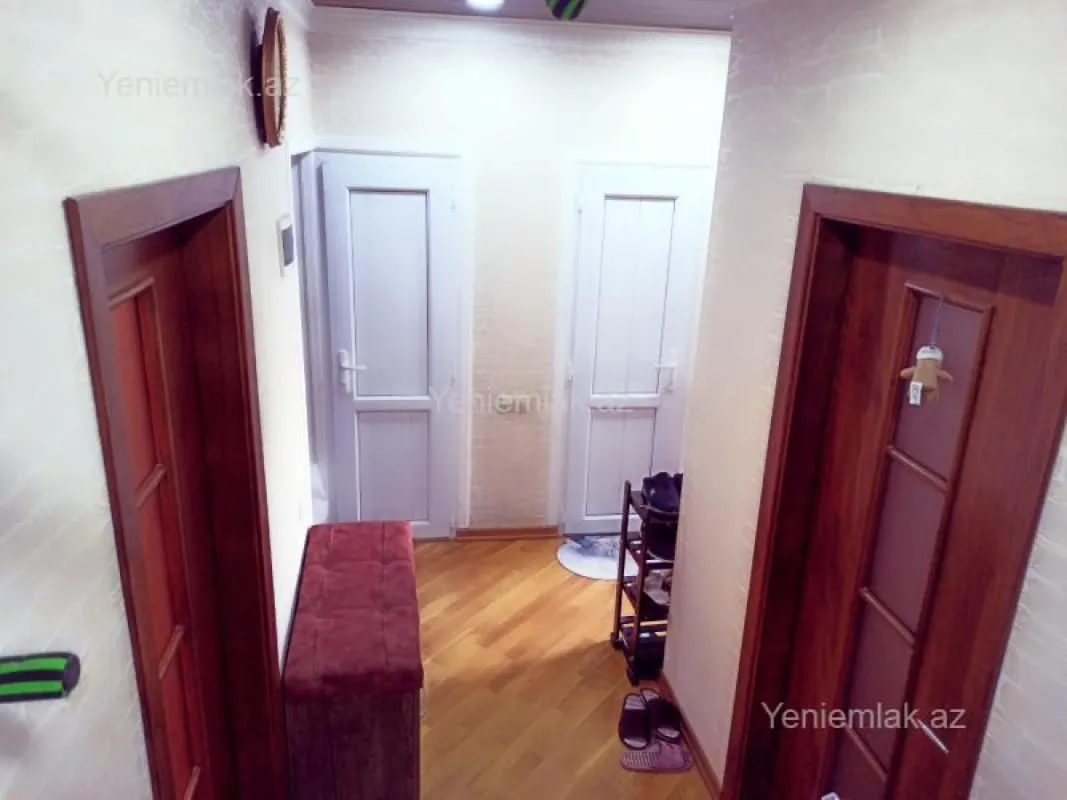 Satılır 2 otaqlı köhnə tikili 55 m²