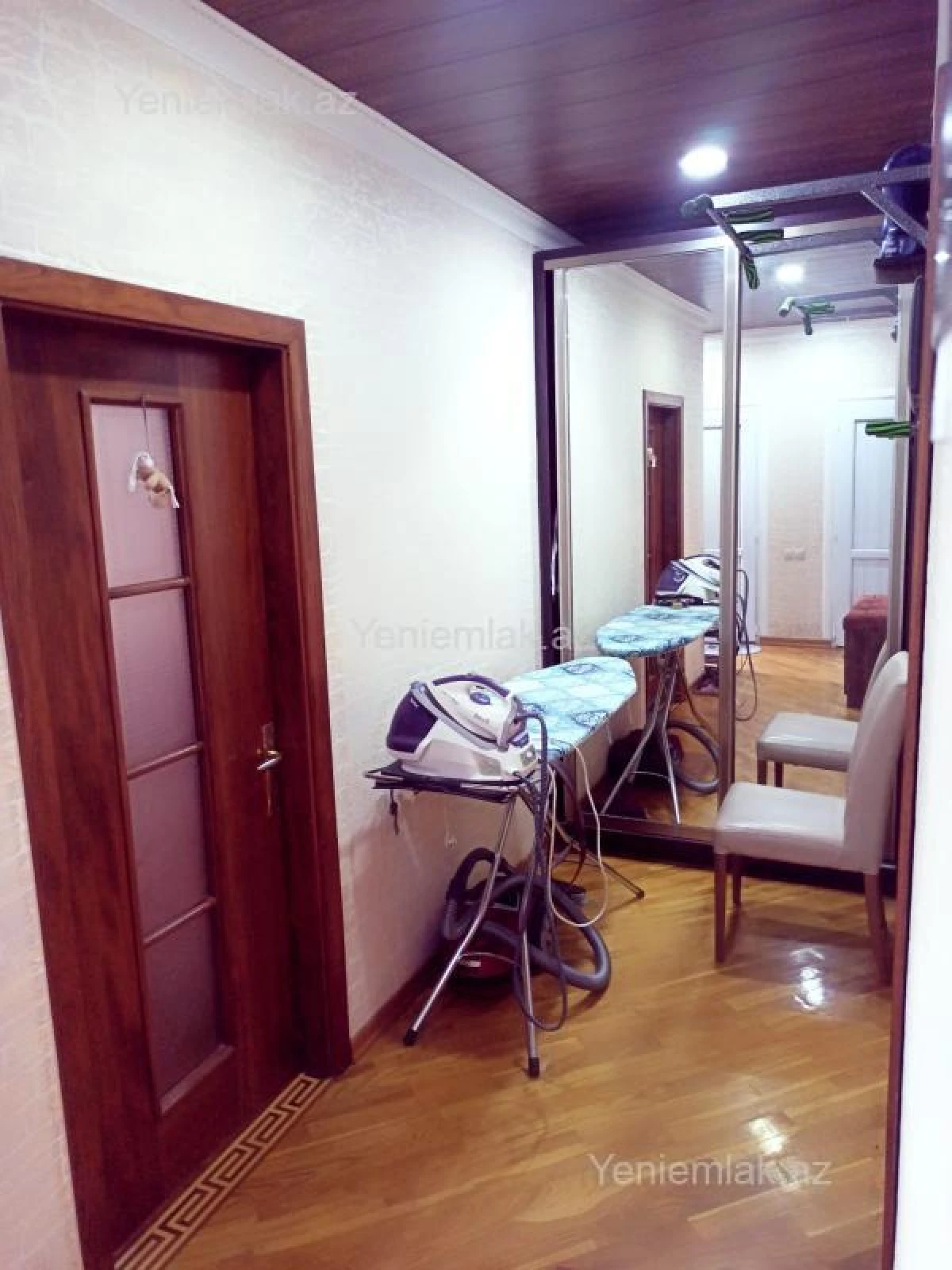 Satılır 2 otaqlı köhnə tikili 55 m²