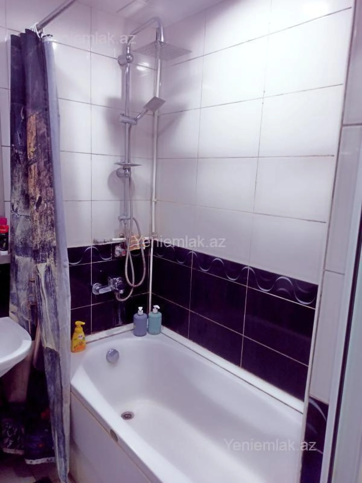 Satılır 2 otaqlı köhnə tikili 55 m²