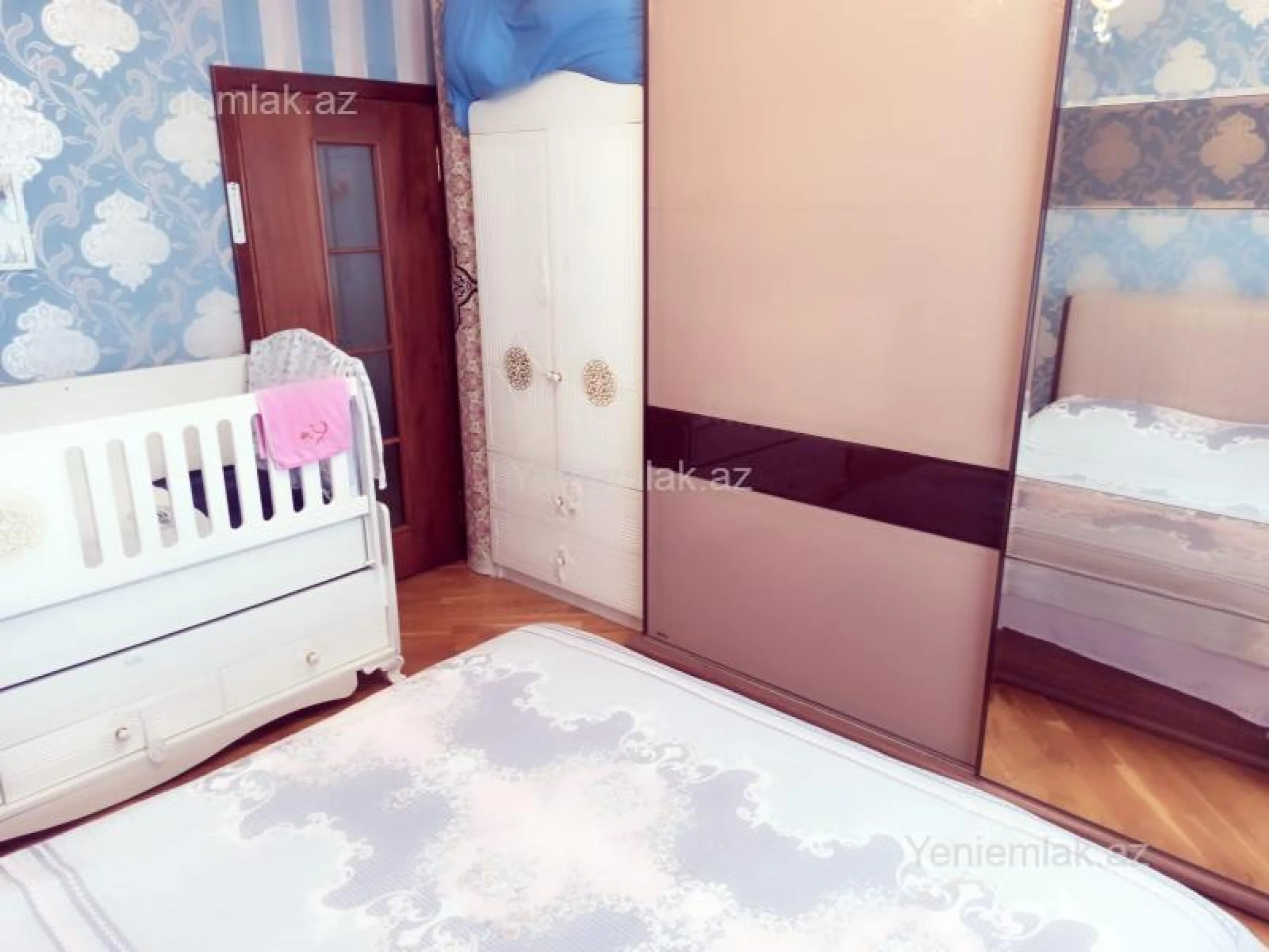 Satılır 2 otaqlı köhnə tikili 55 m²