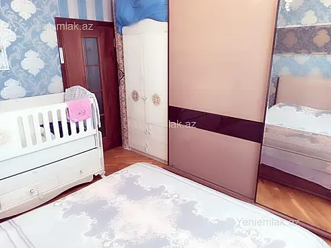 Satılır 2 otaqlı köhnə tikili 55 m²