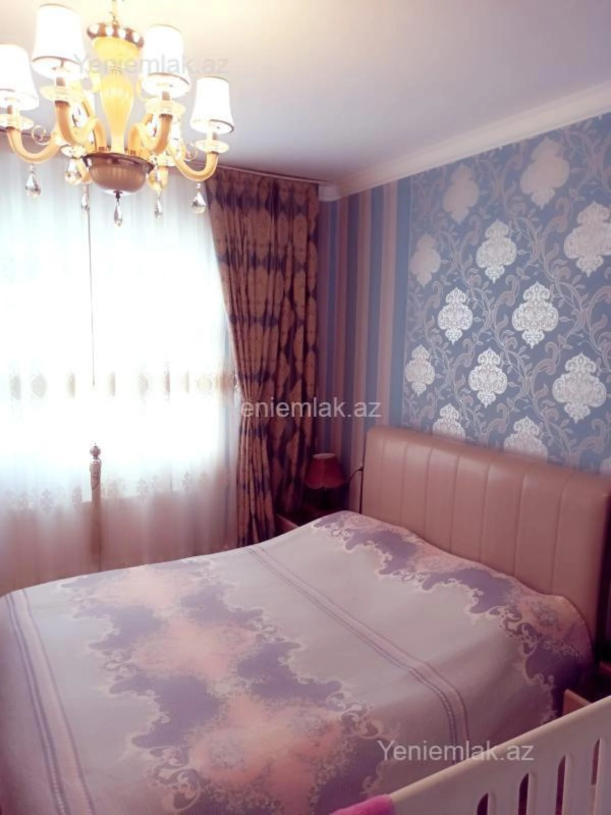 Satılır 2 otaqlı köhnə tikili 55 m²