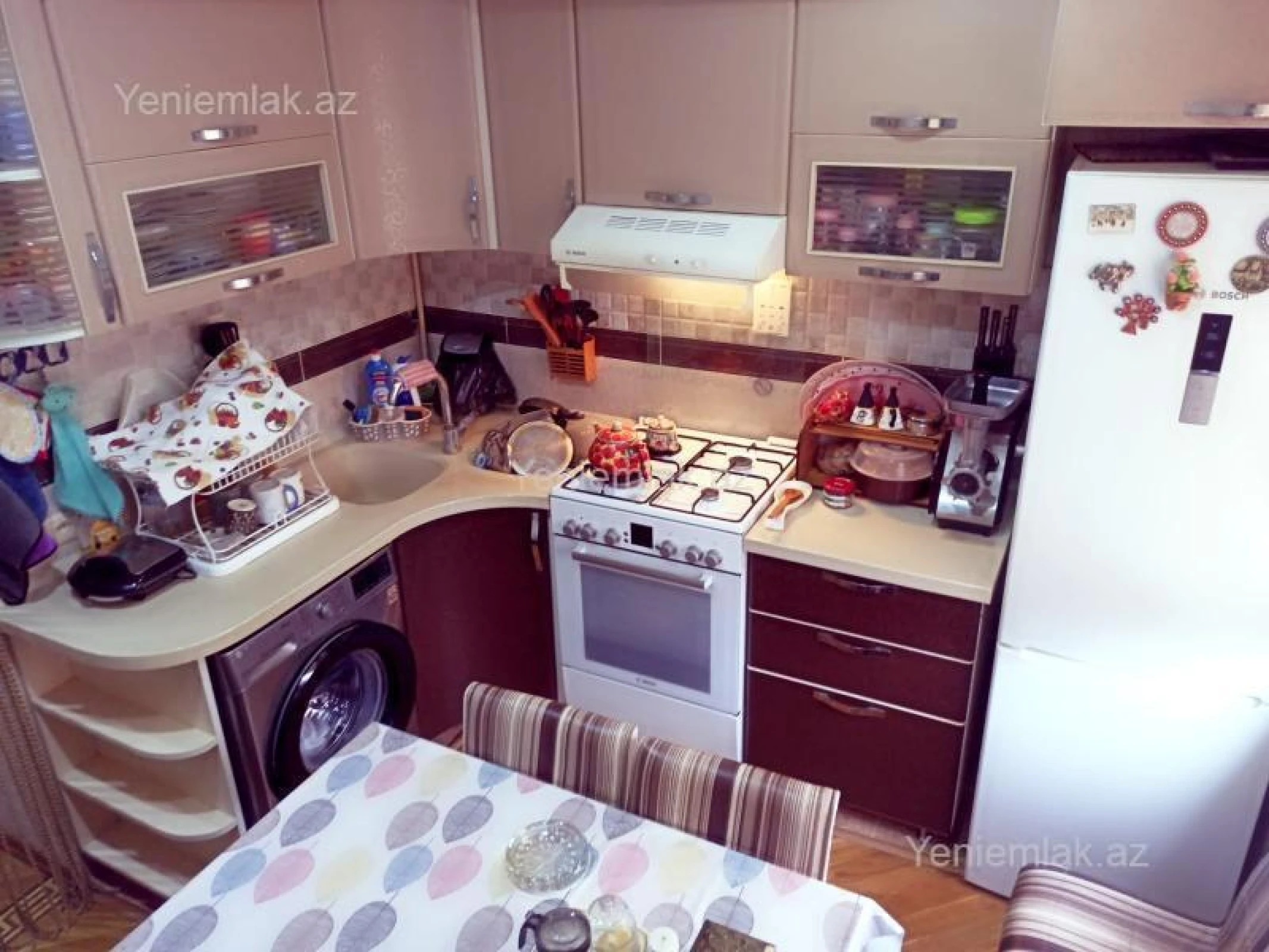 Satılır 2 otaqlı köhnə tikili 55 m²