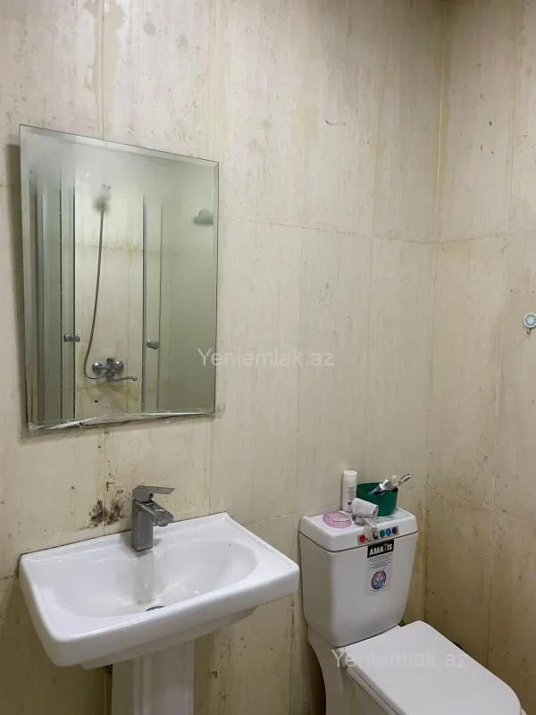 Satılır 1 otaqlı yeni tikili 50 m²