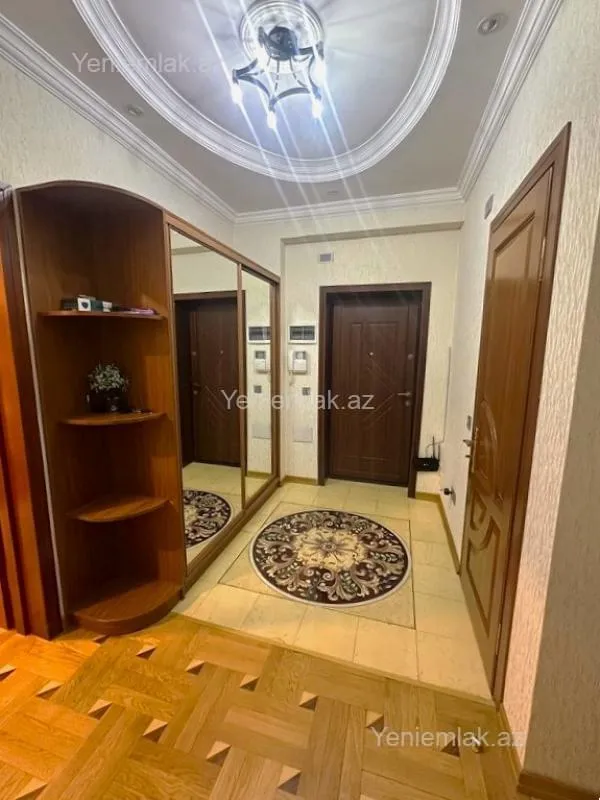 Satılır 2 otaqlı yeni tikili 90 m²