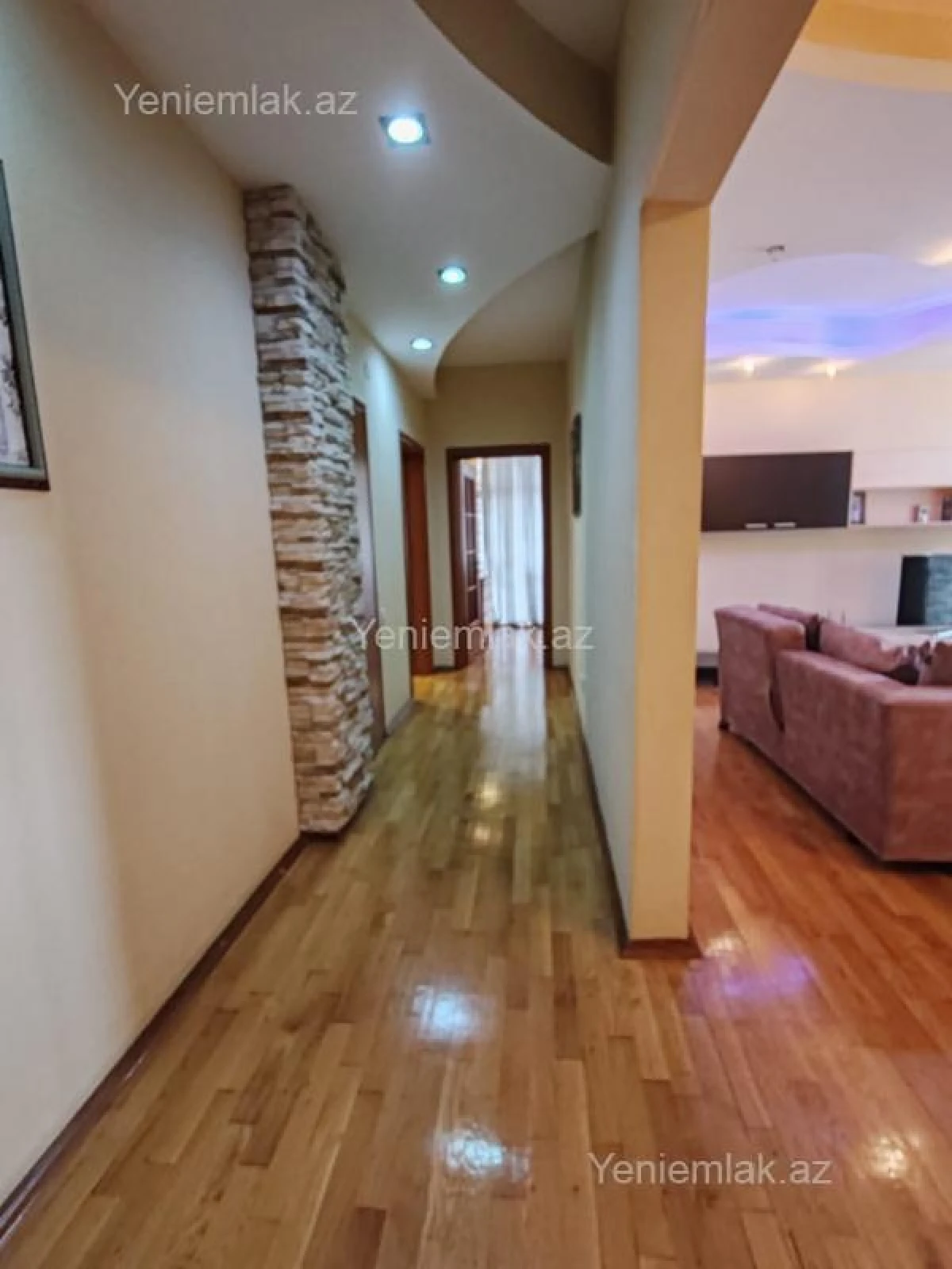 Satılır 3 otaqlı yeni tikili 120 m²