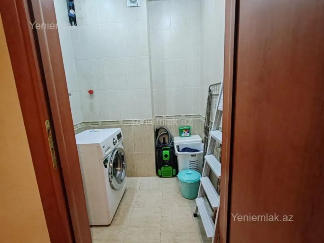 Satılır 3 otaqlı yeni tikili 120 m²