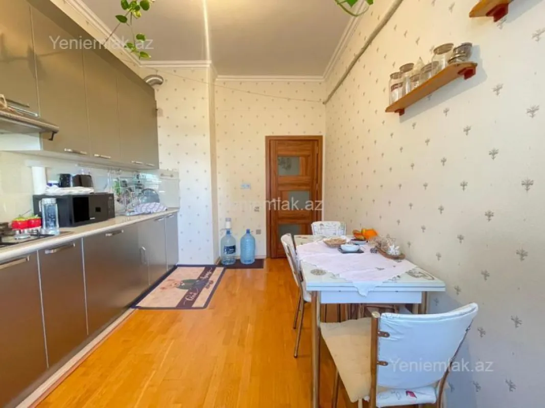 Satılır 2 otaqlı yeni tikili 69 m²