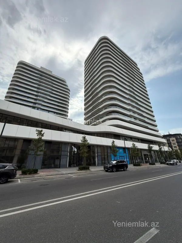 Satılır 3 otaqlı yeni tikili 178 m²
