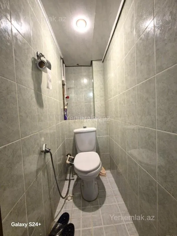 Satılır 4 otaqlı köhnə tikili 105 m²