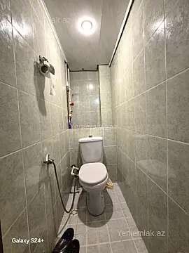 Satılır 4 otaqlı köhnə tikili 105 m²
