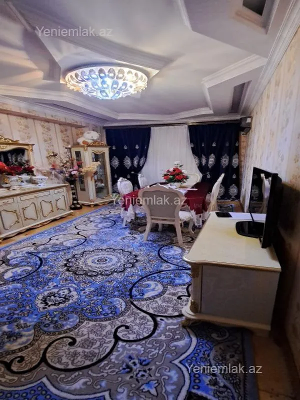 Satılır 3 otaqlı yeni tikili 90 m²