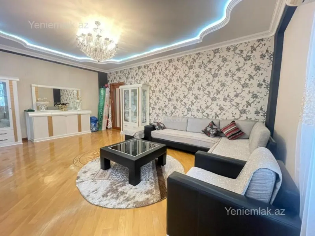 Satılır 3 otaqlı yeni tikili 100 m²