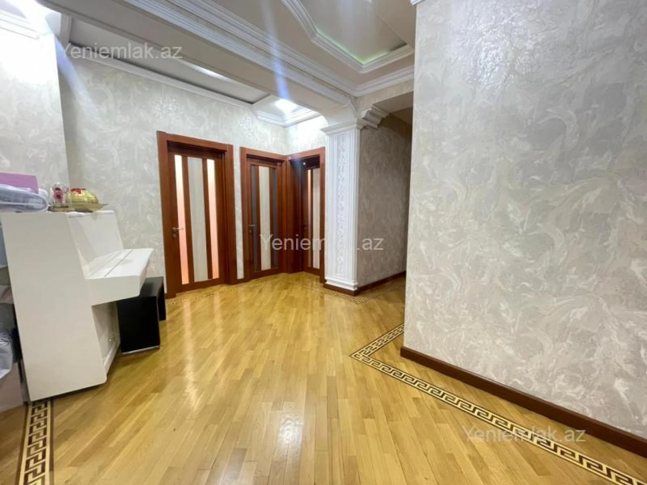 Satılır 3 otaqlı yeni tikili 100 m²