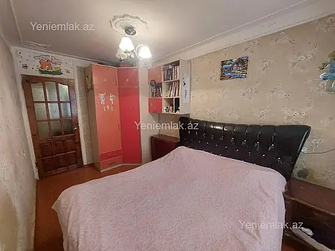 Satılır 4 otaqlı köhnə tikili 80 m²