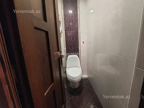 Satılır 4 otaqlı köhnə tikili 80 m²