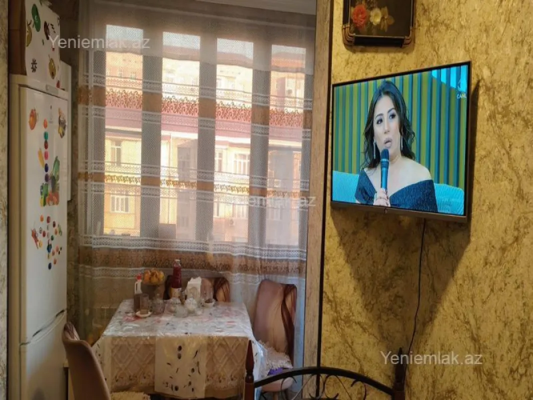 Satılır 2 otaqlı köhnə tikili 54 m²