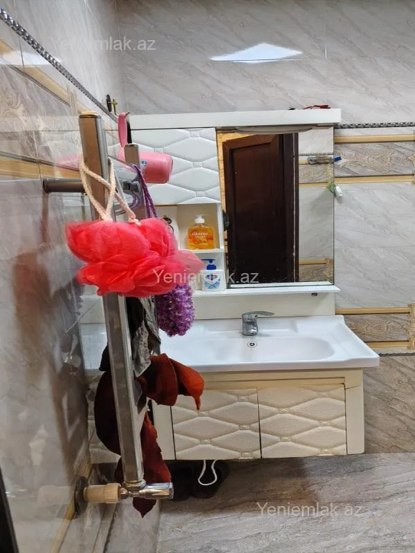 Satılır 2 otaqlı köhnə tikili 54 m²