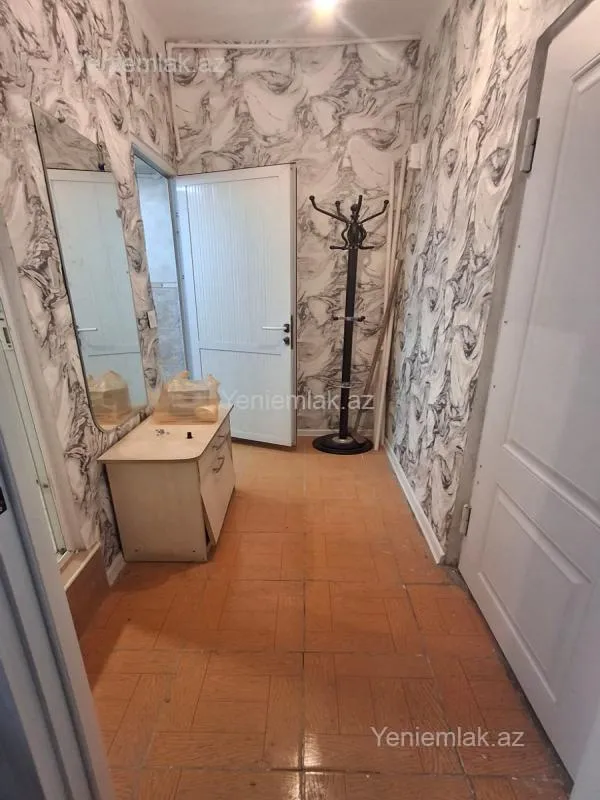 Satılır 2 otaqlı köhnə tikili 36 m²
