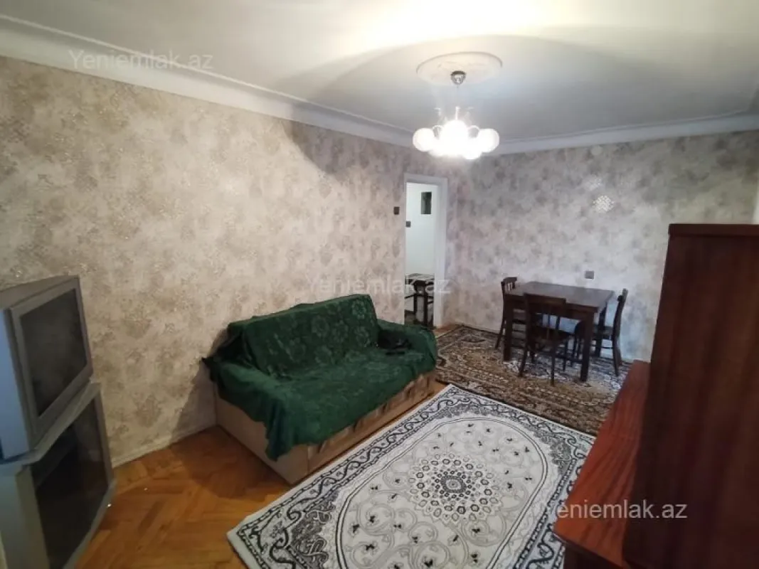 Satılır 2 otaqlı köhnə tikili 41 m²