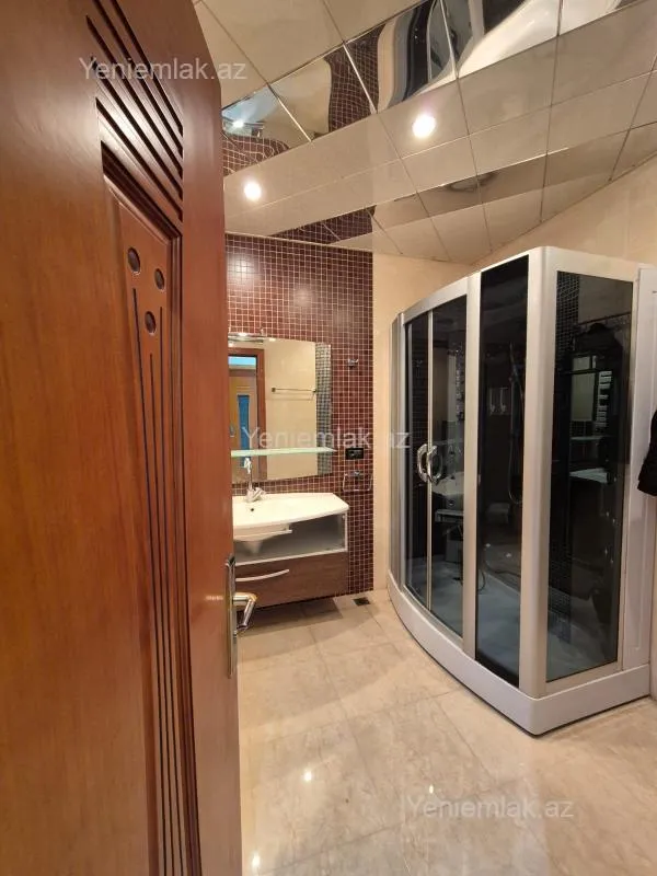 Satılır 3 otaqlı yeni tikili 120 m²