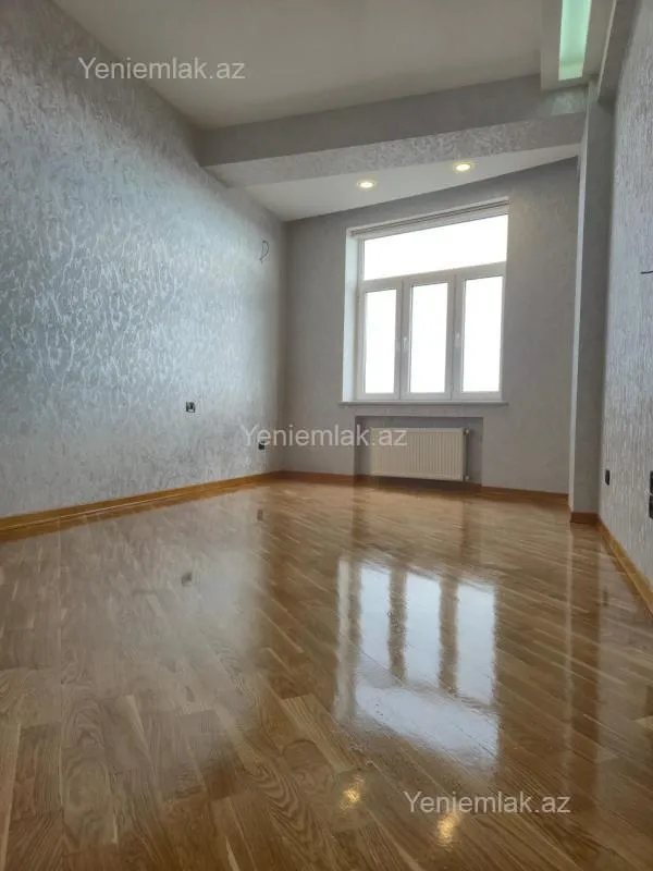 Satılır 3 otaqlı yeni tikili 120 m²
