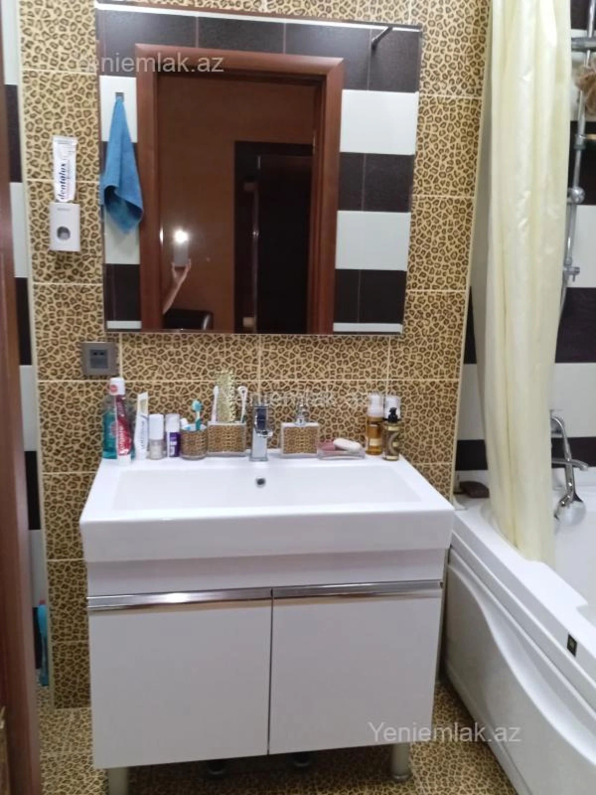 Satılır 3 otaqlı yeni tikili 78 m²