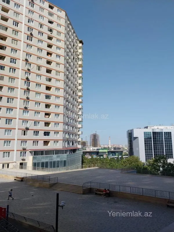 Satılır 3 otaqlı yeni tikili 78 m²