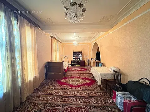 Satılır 4 otaqlı köhnə tikili 115 m²