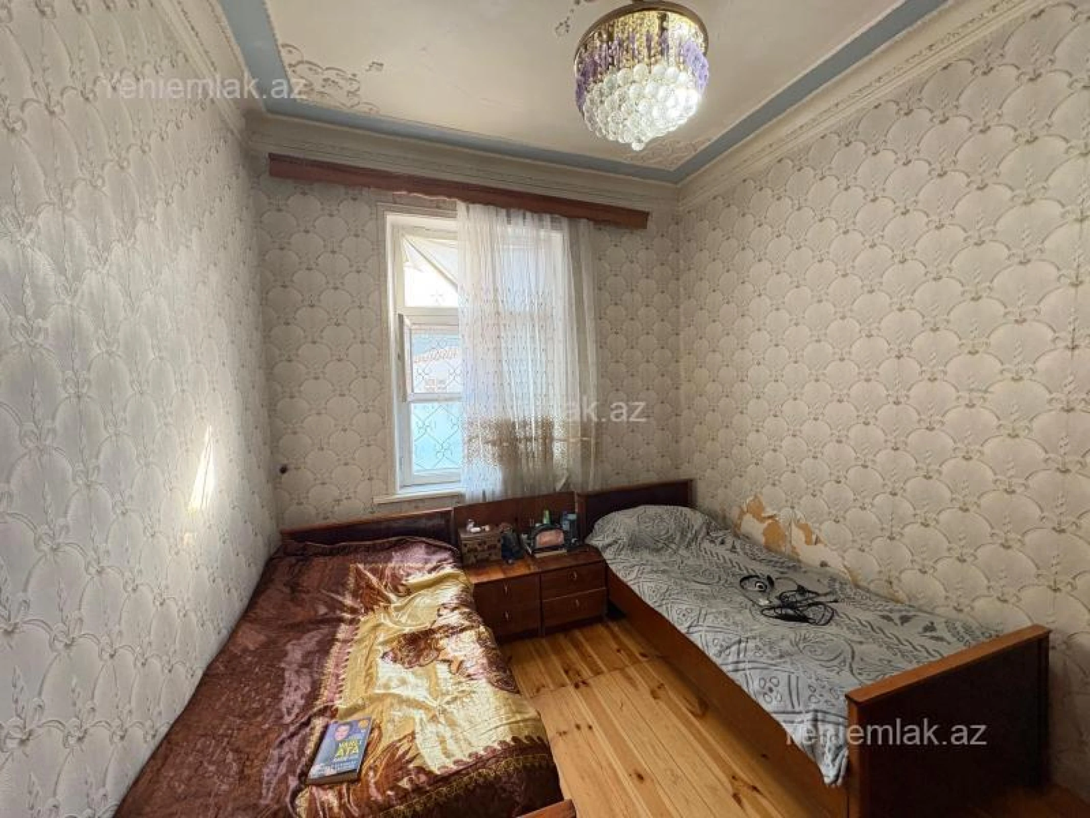 Satılır 4 otaqlı köhnə tikili 115 m²