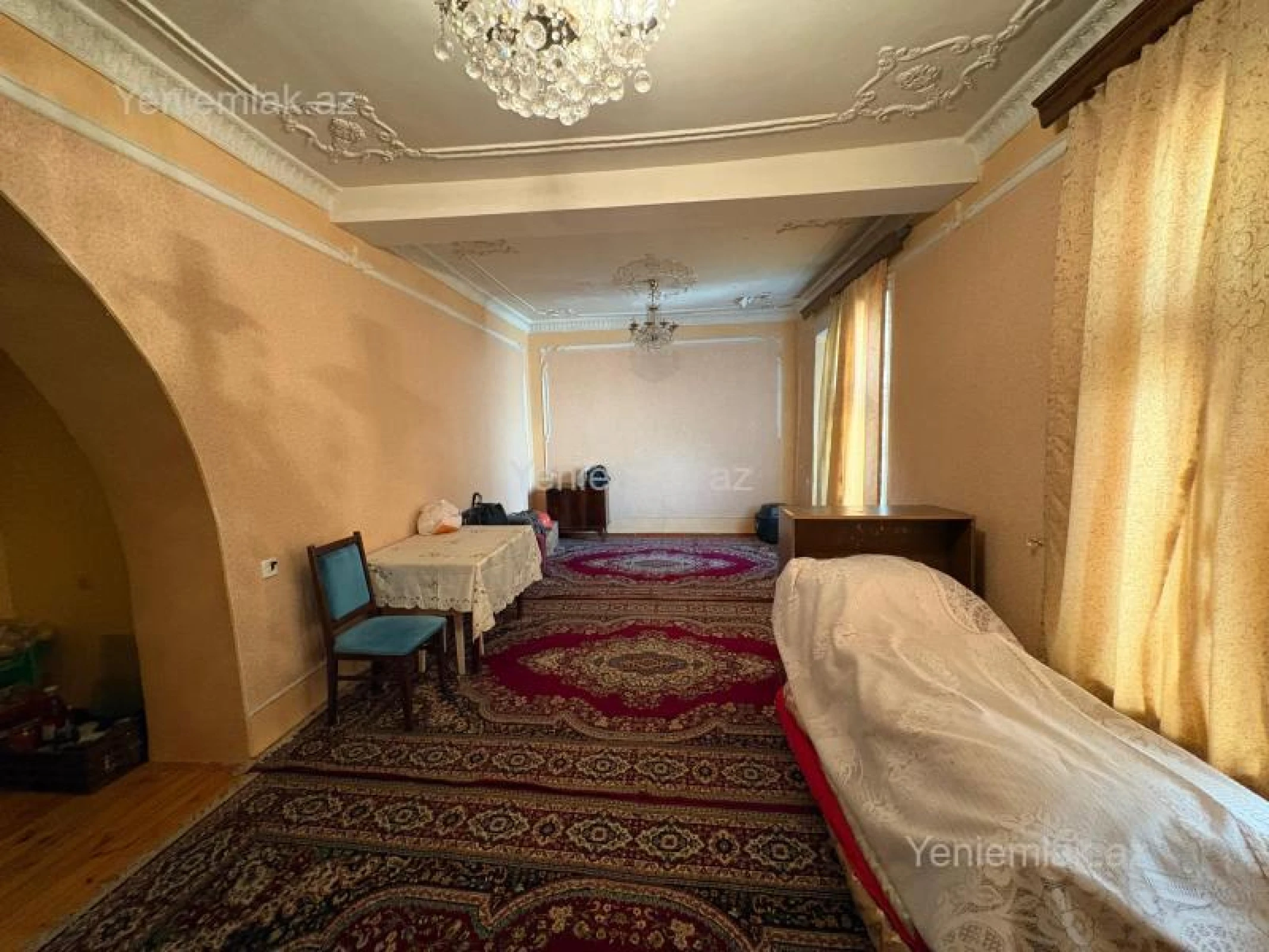 Satılır 4 otaqlı köhnə tikili 115 m²