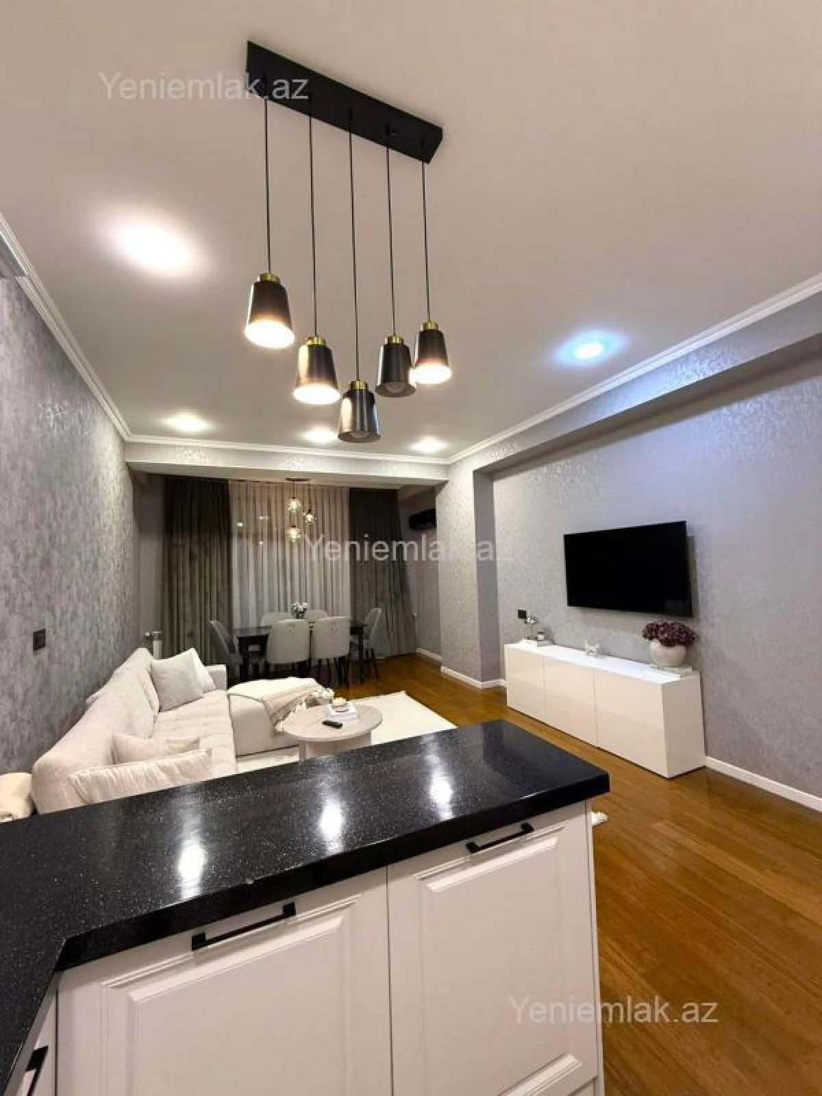 Satılır 3 otaqlı yeni tikili 105 m²