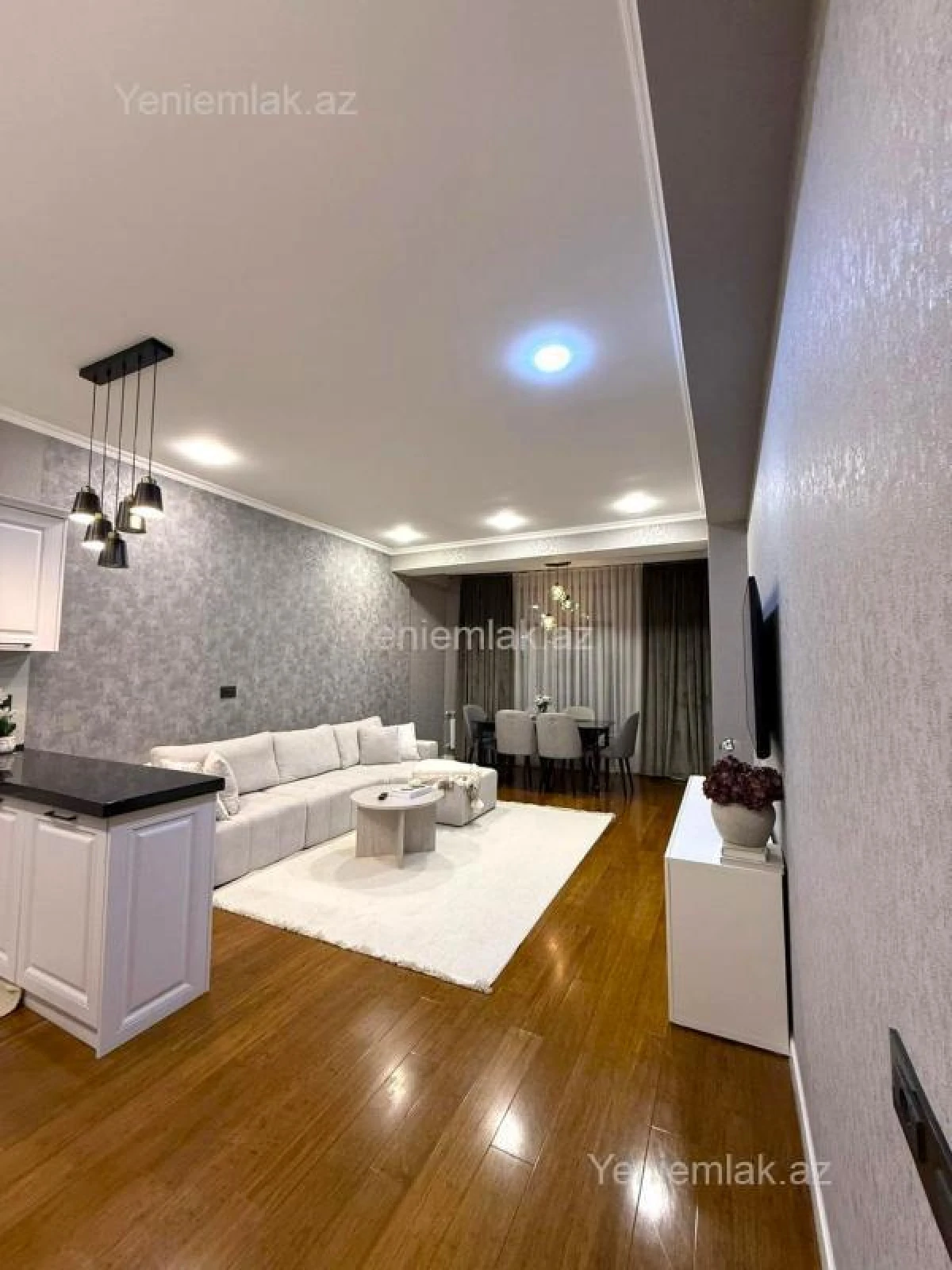 Satılır 3 otaqlı yeni tikili 105 m²