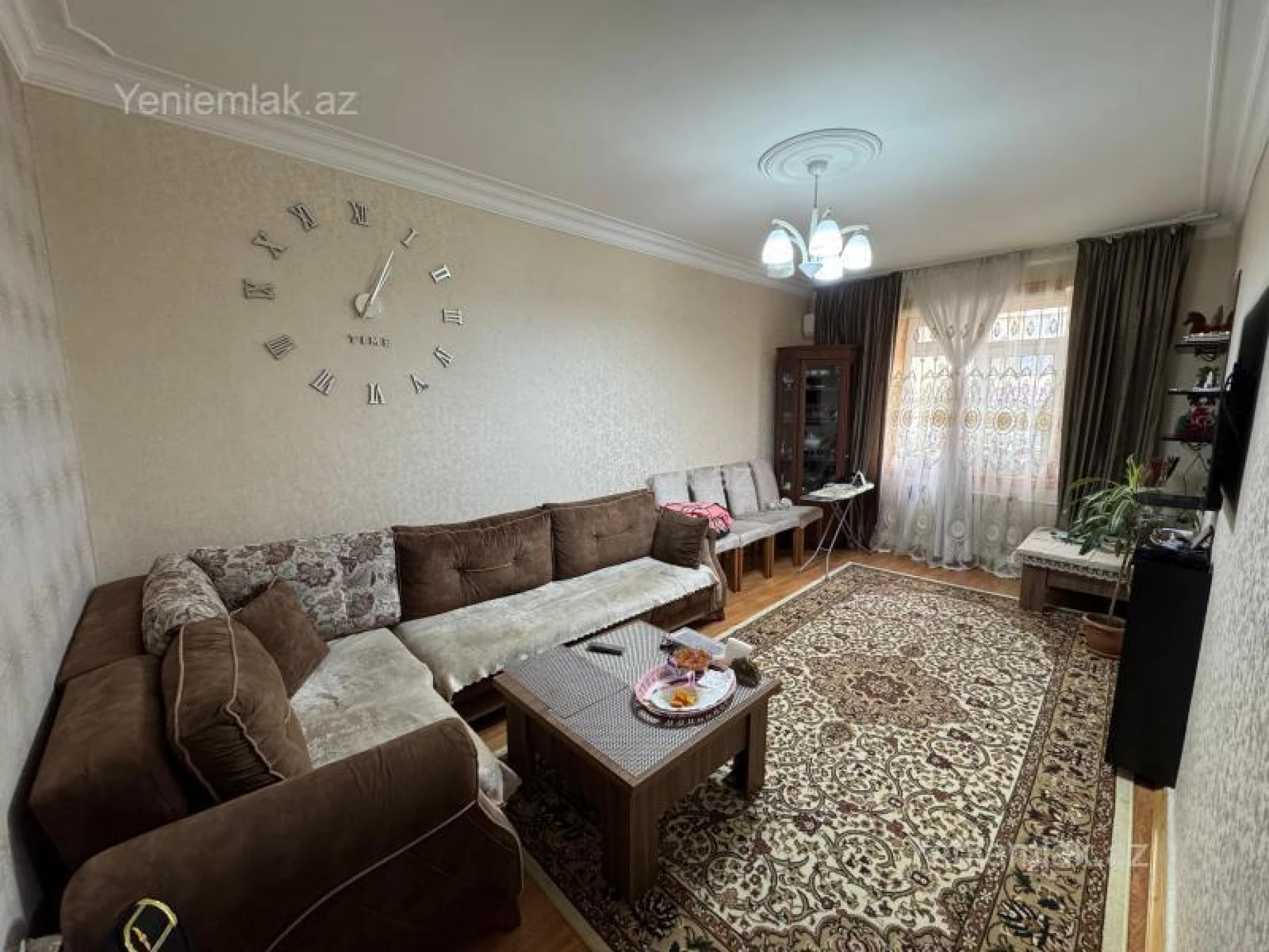 Satılır 2 otaqlı köhnə tikili 52 m²