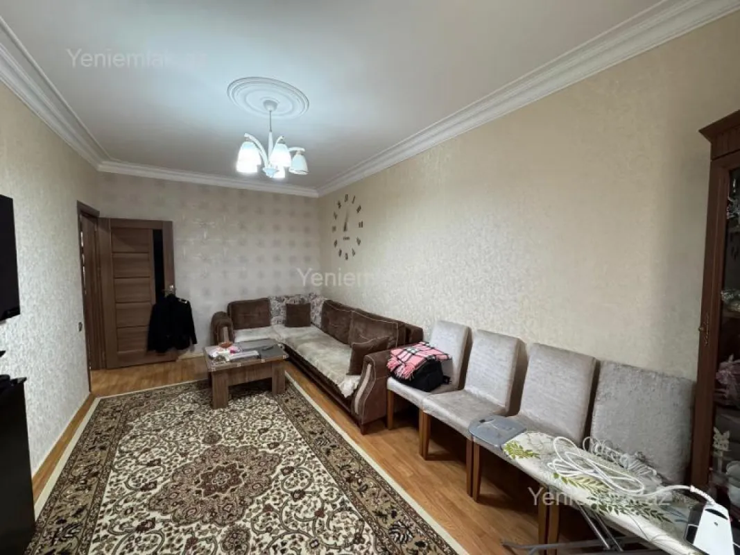 Satılır 2 otaqlı köhnə tikili 52 m²