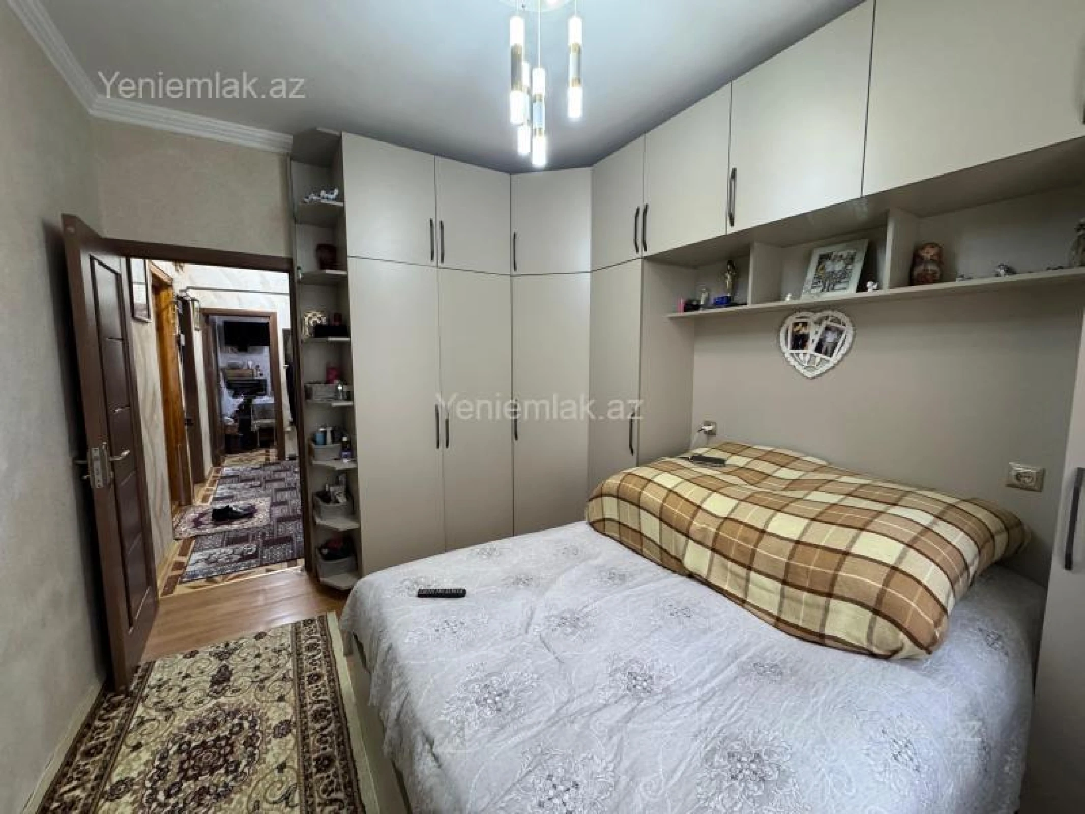 Satılır 2 otaqlı köhnə tikili 52 m²