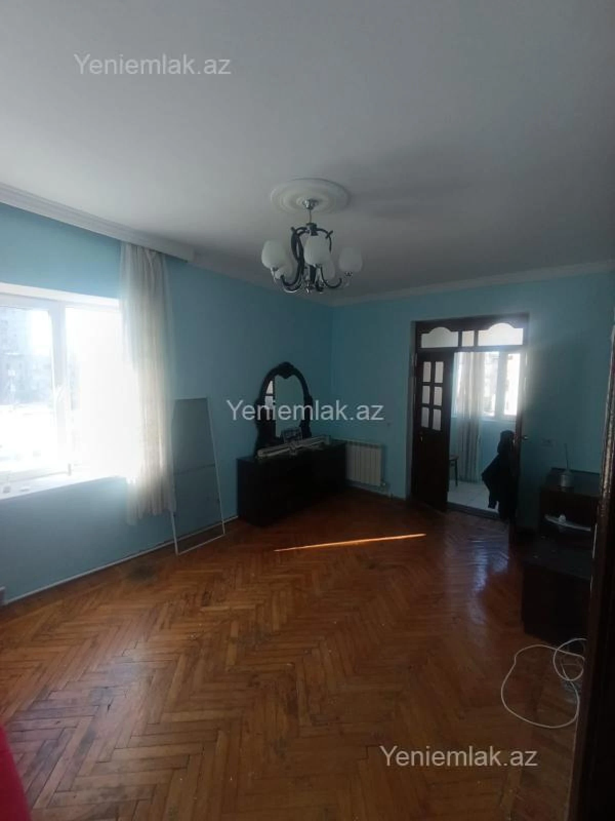 Satılır 1 otaqlı köhnə tikili 35 m²