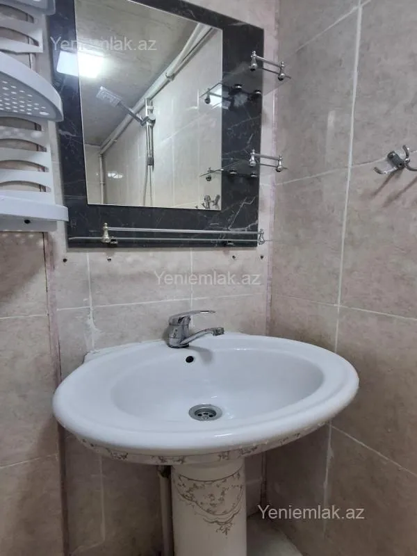 Satılır 2 otaqlı köhnə tikili 36 m²