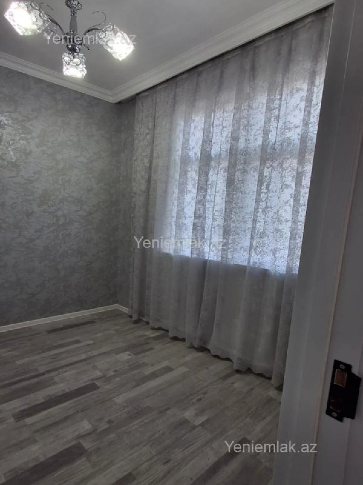 Satılır 2 otaqlı köhnə tikili 36 m²