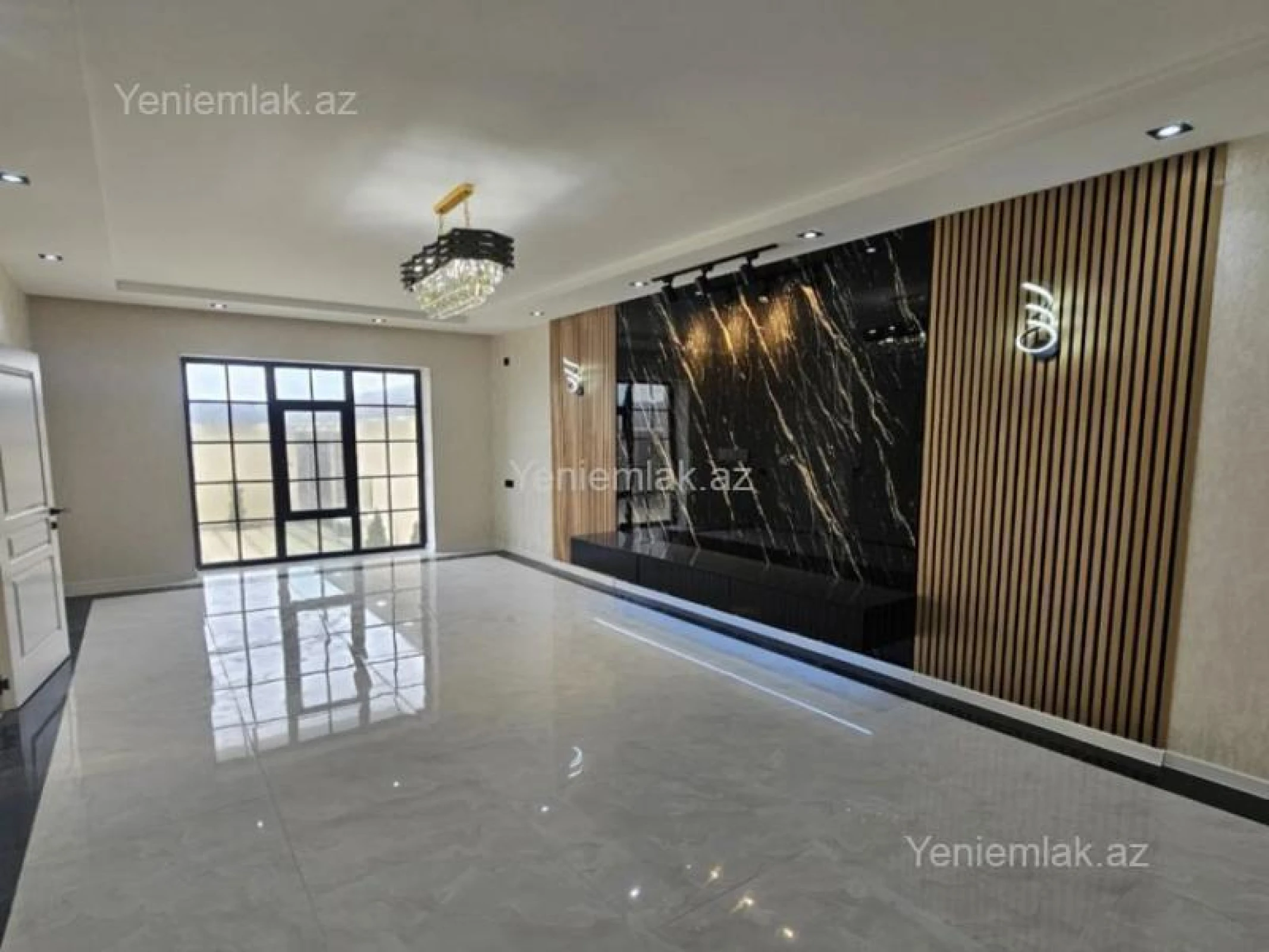 Satılır 5 otaqlı həyət evi 200 m²