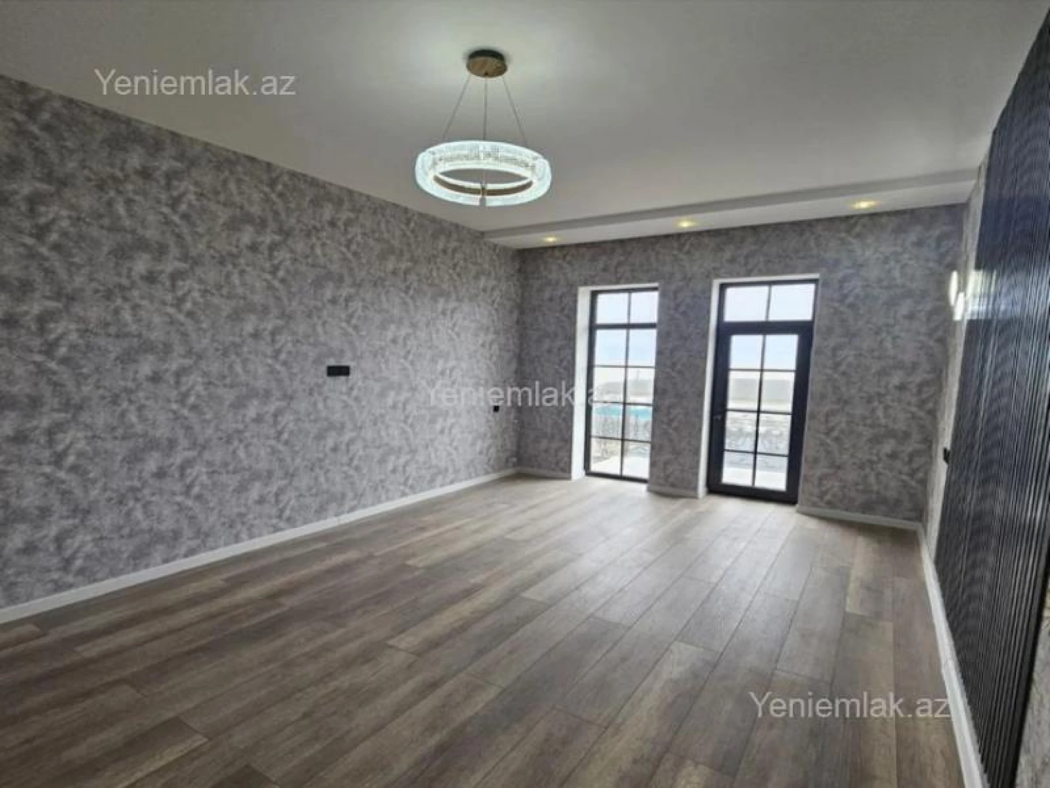 Satılır 5 otaqlı həyət evi 200 m²