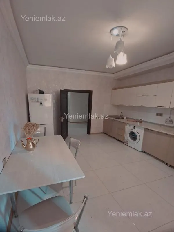 Satılır 3 otaqlı yeni tikili 102 m²