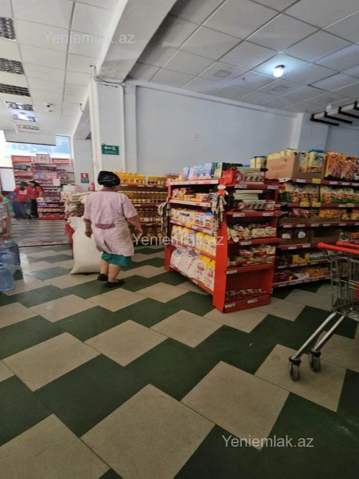 Satılır 1 otaqlı obyekt 200 m²