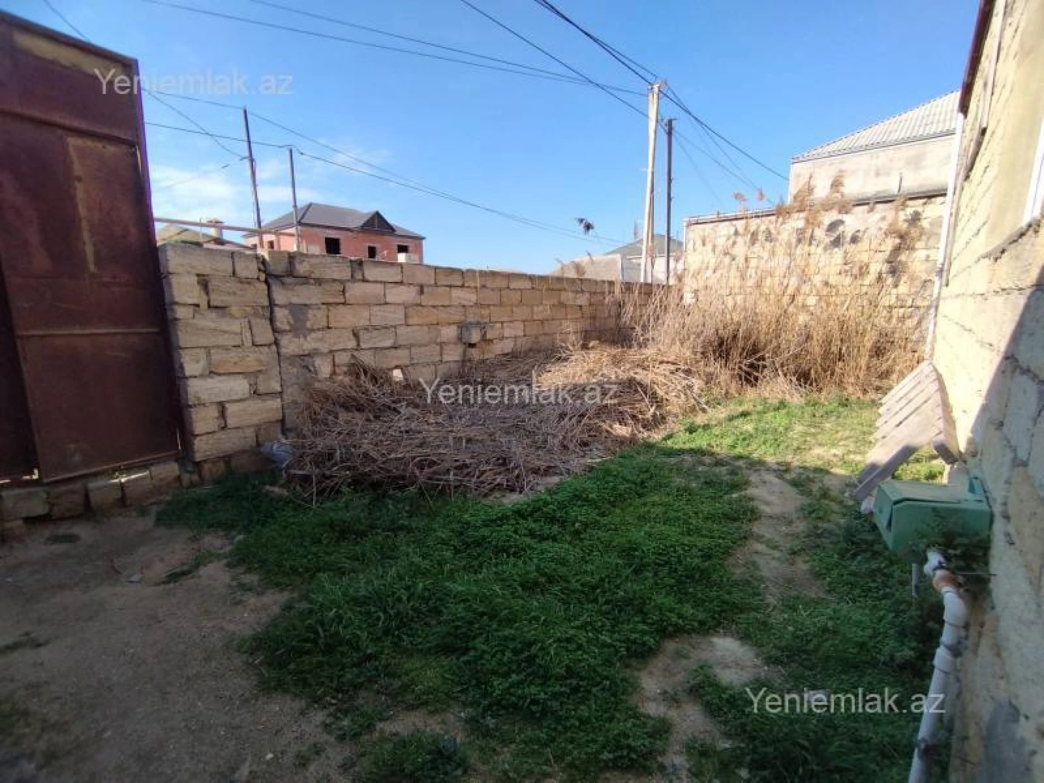Satılır 3 otaqlı həyət evi 100 m²